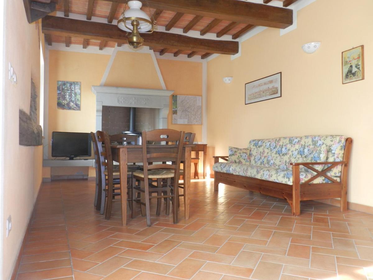 Agriturismo Vezzano Chiusi della Verna Luaran gambar